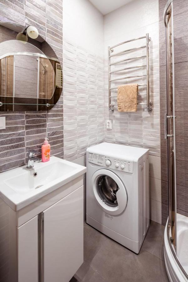 Apartment On Pekarska 15 リヴィウ エクステリア 写真